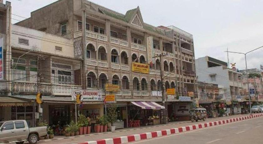Lankham Hotel Pakse Exterior foto
