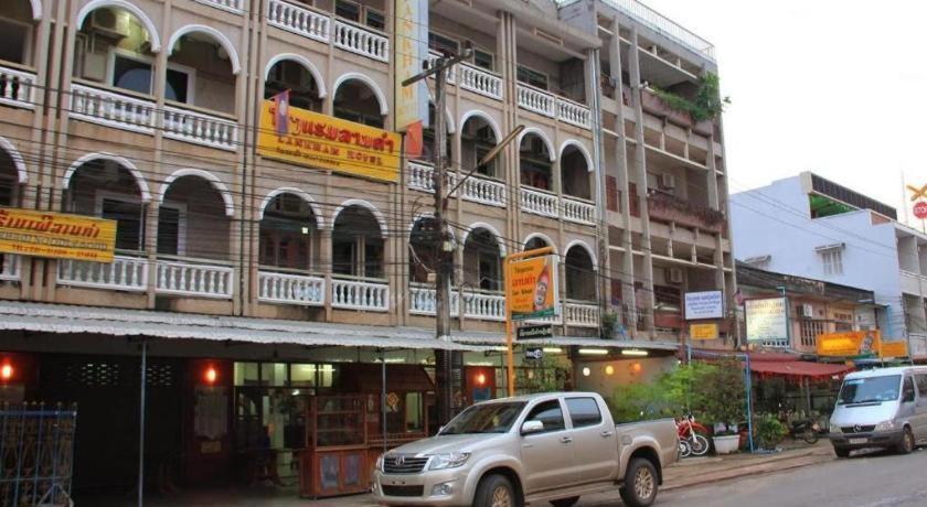 Lankham Hotel Pakse Exterior foto