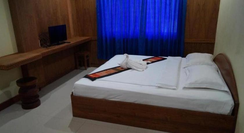 Lankham Hotel Pakse Exterior foto
