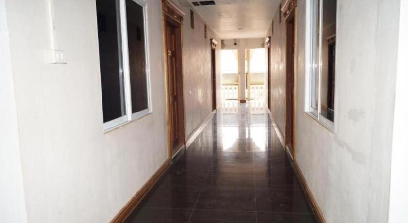 Lankham Hotel Pakse Exterior foto